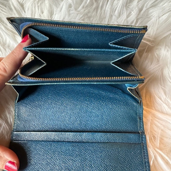 Louis Uvittion Blue Epi Tressor Wallet - Picture 5 of 12